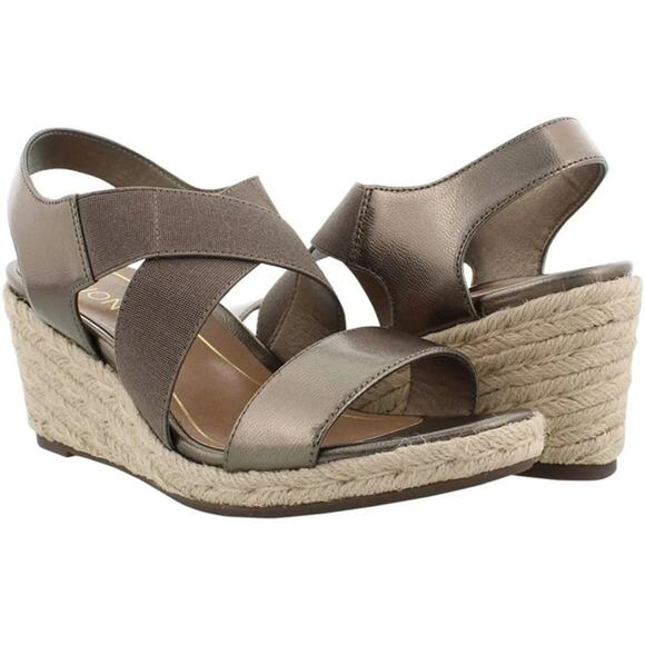 Vionic Ainsleigh Espadrile Wedge Heel Sandal Gold Leather Cross Strap Women's 7 - Picture 1 of 3